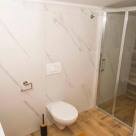 House Astrid Сasa de vacaciones Tkon