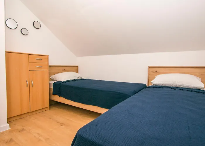 House Astrid بيت للعطل *