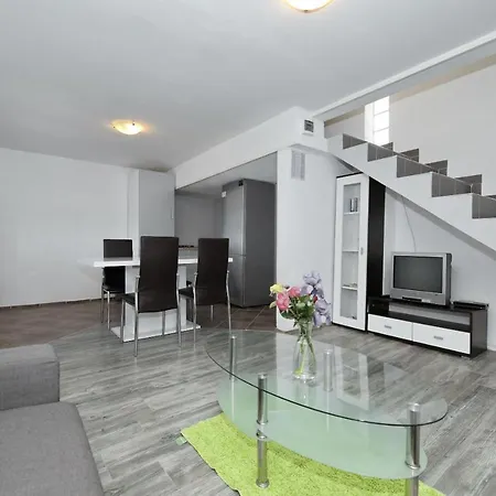 House Astrid *