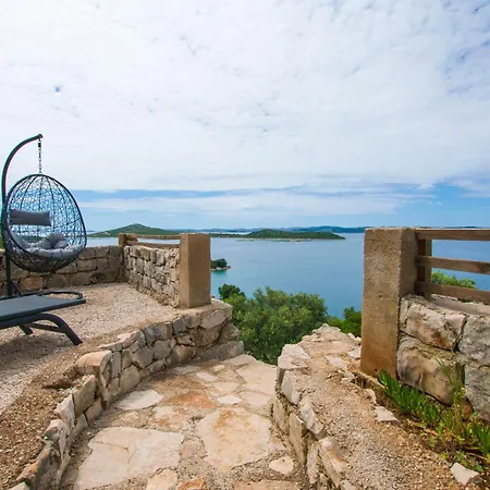 別荘 House Astrid *