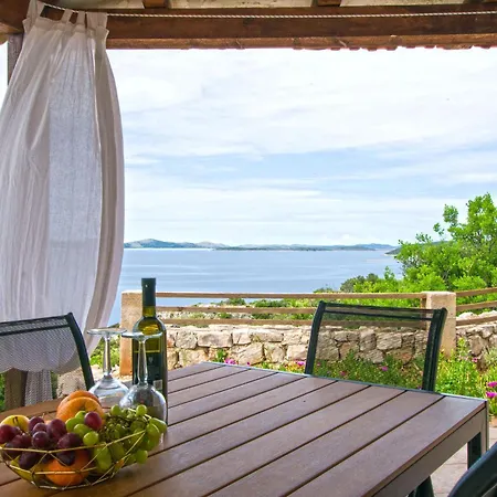 House Astrid Holiday home